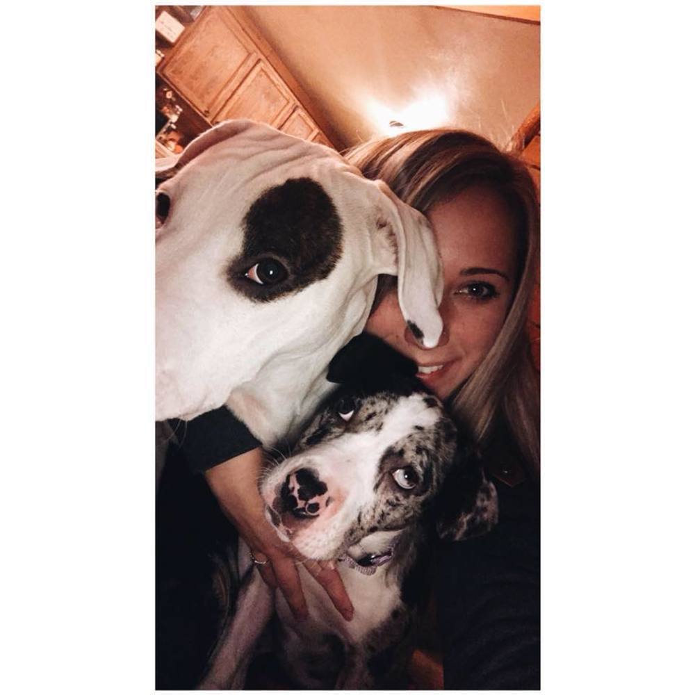 Meet your Posher, Courtney